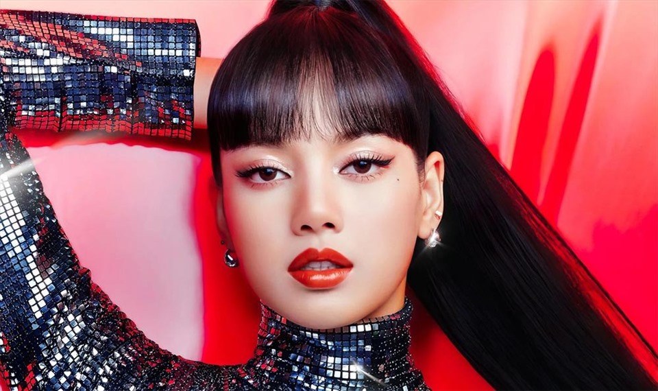 Lisa (BlackPink) hồi phục sau 9 ngày điều trị vì mắc COVID-19. Ảnh: Poster. Lisa (BlackPink) hồi phục sau 9 ngày điều trị vì mắc COVID-19. Ảnh: Poster.