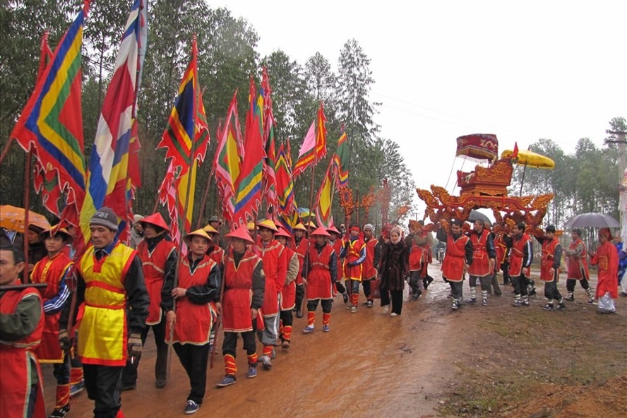 Lễ hội Rước vua Hùng về làng ăn Tết của hai làng Vi - Trẹo, thị trấn Hùng Sơn, Lâm Thao. Ảnh: Quang Thanh