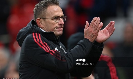 Huấn luyện viên Ralf Rangnick thắng trận đầu tiên cùng Man United. Ảnh: AFP