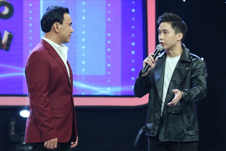 Quyền Linh “sốc” vì bác sĩ viết sẵn di chúc trước khi tham gia chống dịch Quyền Linh “sốc” vì bác sĩ viết sẵn di chúc trước khi tham gia chống dịch