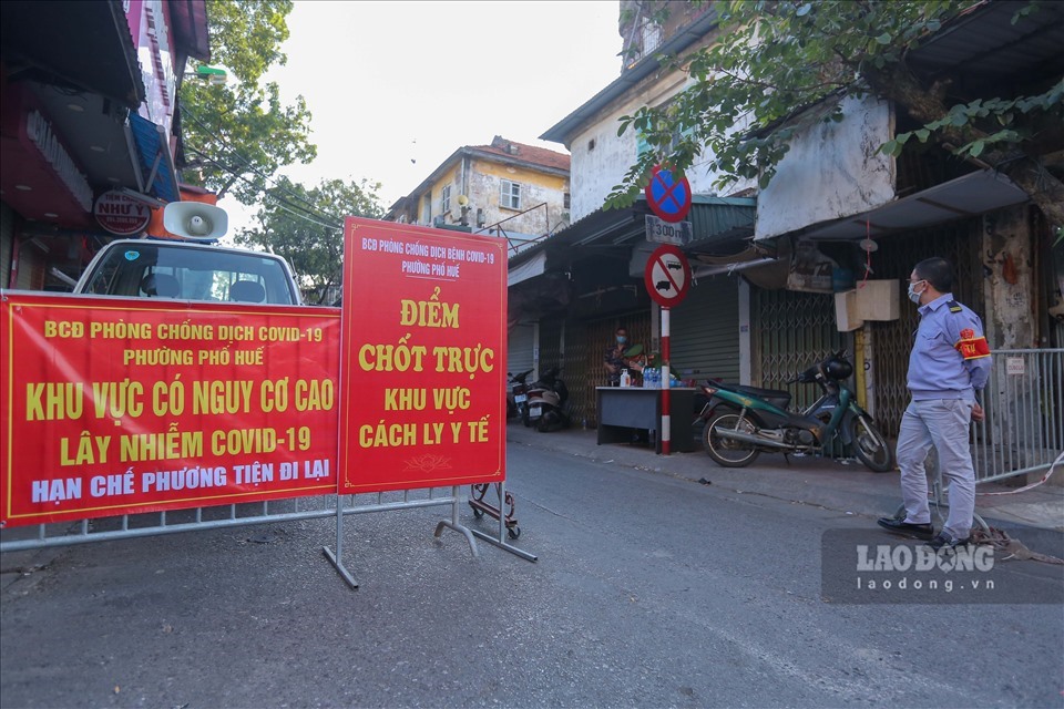 Hà Nội có giãn cách diện rộng khi số F0 liên tục tăng cao?