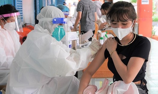 Tiêm vaccine cho trẻ 15-17 tuổi tại Bà Rịa - Vũng Tàu. Ảnh: T.A
