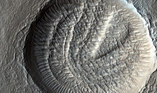 Tàu quỹ đạo NASA ghi được hình ảnh độc nhất vô nhị trên sao Hỏa. Ảnh: NASA