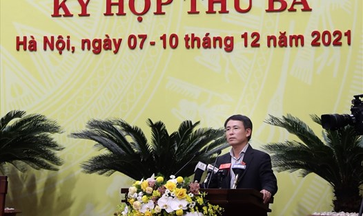 Phó Chủ tịch UBND TP Nguyễn Trọng Đông trả lời tại phiên chất vấn. Ảnh: XH