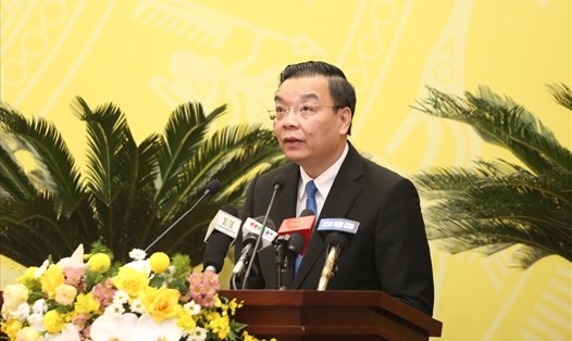 Chủ tịch UBND TP Hà Nội Chu Ngọc Anh trả lời chất vấn trước HĐND TP. Ảnh: Xuân Hải
