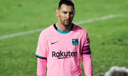 Messi nhận quá nhiều tiền ở Barcelona nhưng vẫn muốn ra đi. Ảnh: AFP