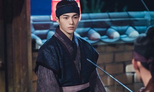 Kim Myung Soo đảm nhận vai thanh tra Sung Yi Gyeom trong phim truyền hình “Thanh tra hoàng gia bí mật”. Ảnh nguồn: Xinhua.