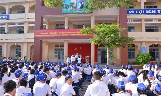 Học sinh tỉnh Đồng Nai nhập học trở lại vào ngày 17.2, nhưng 100% phải đeo khẩu trang. Ảnh: Ngọc Mai