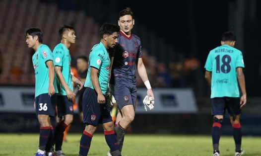 Đặng Văn Lâm là thủ môn số 1 của Muangthong United trong gần 2 mùa bóng thi đấu cho đội. Ảnh: MUTD.