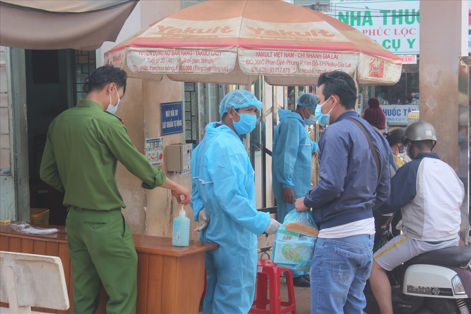 Tỉnh Gia Lai đã ra thông báo truy vết ca bệnh dương tính SARS-CoV-2 ở TP.Pleiku. Ảnh TTuấn