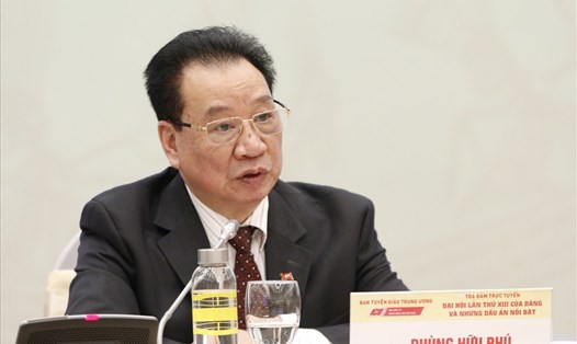 GS.TS Phùng Hữu Phú - Phó Chủ tịch Thường trực Hội đồng Lý luận Trung ương. Ảnh T.Vương