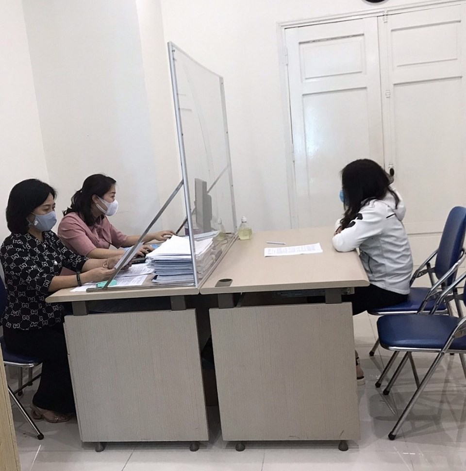 Hà Nội: Xử phạt vi phạm hành chính nhiều trường hợp vì thông tin sai lệch về COVID-19. Ảnh: Sở TTTT Hà Nội: Xử phạt vi phạm hành chính nhiều trường hợp vì thông tin sai lệch về COVID-19. Ảnh: Sở TTTT