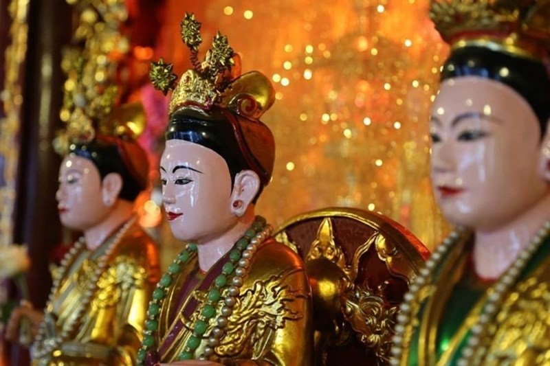 Chi tiết văn khấn Thánh Mẫu Thượng Thiên năm 2021