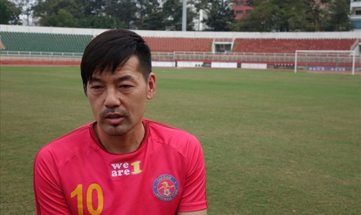 Daisuke Matsui mang áo số 10 và đeo băng đội trưởng của Sài Gòn tại mùa bóng 2021. Ảnh: Nguyễn Đăng.