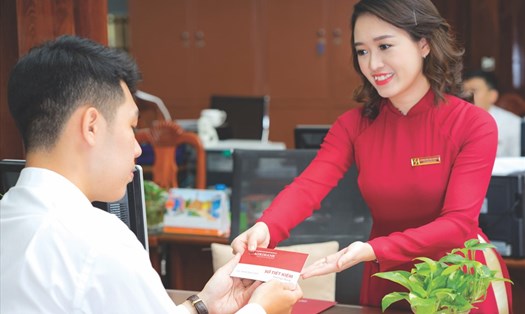 Agribank xuất sắc đứng thứ hạng cao nhất trong số 8 ngân hàng thương mại hàng đầu của Việt Nam trong bảng xếp hạng toàn cầu năm 2021.