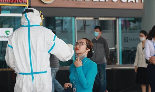 Hơn 1.200 nhân viên sân bay quốc tế Đà Nẵng âm tính với SARS-CoV-2. Ảnh: TT