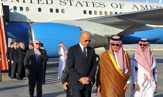 Ông Joe Biden thăm Saudi Arabia năm 2011 trên cương vị phó tổng thống Mỹ. Ảnh: AFP