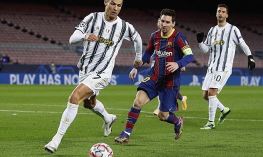 Thời kỳ của Ronaldo và Messi đang dần đến giai đoạn thoái trào. Ảnh: AFP