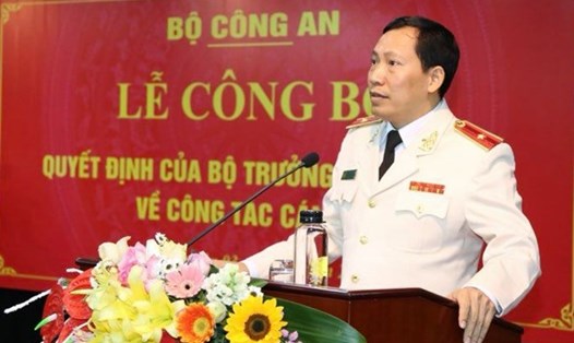 Thiếu tướng Lê Văn Tuyến phát biểu khi được điều động, nhận nhiệm vụ. Ảnh: VGP.