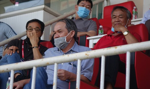 Bầu Đức sớm có mặt tại sân Pleiku để xem Hoàng Anh Gia Lai thi đấu với Bình Định. Ảnh: Nguyễn Đăng.
