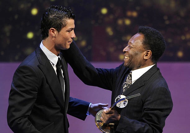 Ronaldo và lời khẳng định được Pele thừa nhận: Anh hùng trọng anh hùng