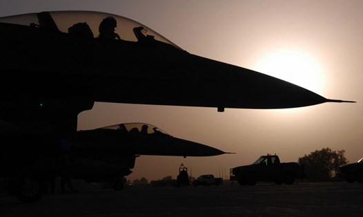 Máy bay chiến đấu F-16 của không quân Mỹ tại căn cứ Al Balad, Iraq. Ảnh: AFP.