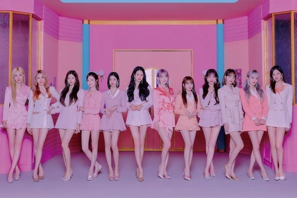 IZ*ONE sẽ kết thúc 2 năm rưỡi hoạt động vào tháng 4 tới. Ảnh: MV. IZ*ONE sẽ kết thúc 2 năm rưỡi hoạt động vào tháng 4 tới. Ảnh: MV.
