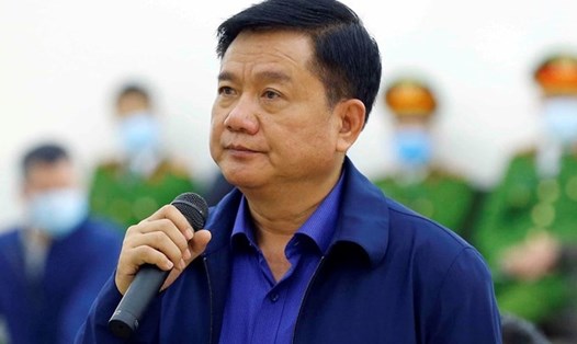 Ông Đinh La Thăng tại phiên toà sơ thẩm vụ án sai phạm xảy ra tại Dự án Ethanol Phú Thọ. Ảnh: TTXVN.