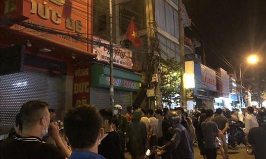 Vụ nổ nghi là do mìn tự chế xảy ra tại tiệm vàng phố Hải Triều (Hồng Bàng, Hải Phòng). Ảnh CTV