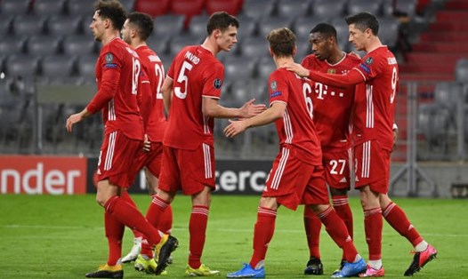 Bayern Munich dễ dàng giành vé vào tứ kết Champions League. Ảnh: AFP