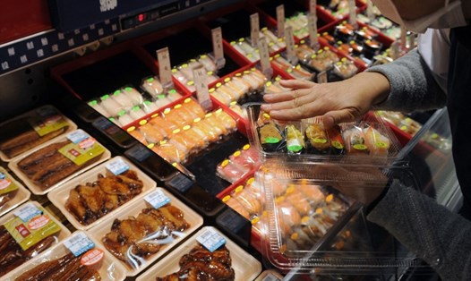 Một quầy bán sushi ở Đài Loan. Ảnh: AFP.