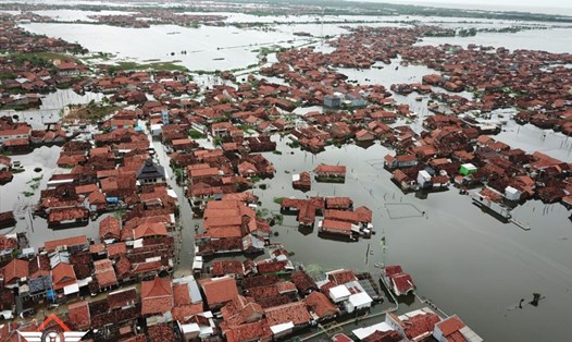 Lũ lụt ở Pekalongan, Trung Java, Indonesia tháng 2.2020. Ảnh: Trung tâm Quản lý Thảm họa Indonesia
