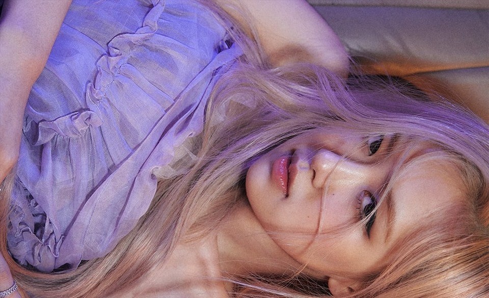 Rosé của BlackPink sẽ chính thức ra mắt sản phẩm đầu tay của mình vào ngày 12.3 tới. Ảnh poster. Rosé của BlackPink sẽ chính thức ra mắt sản phẩm đầu tay của mình vào ngày 12.3 tới. Ảnh poster.