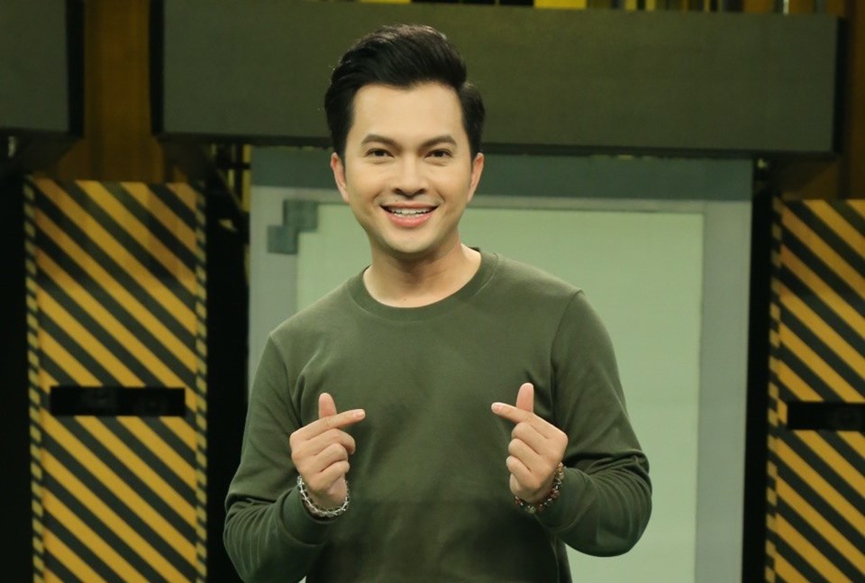 Nam ca sĩ Nam Cường. Ảnh: Bee. Nam ca sĩ Nam Cường. Ảnh: Bee.