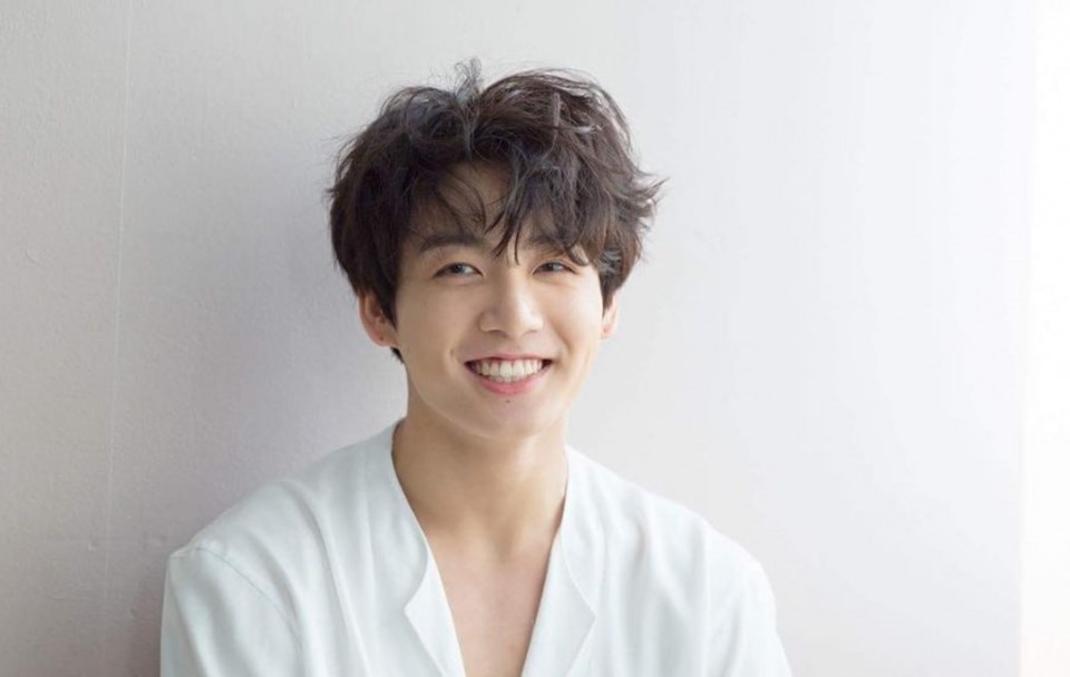 Bí quyết giúp cơ thể khoẻ mạnh và cân đối của Jungkook (BTS). Ảnh: Kpopstarz Bí quyết giúp cơ thể khoẻ mạnh và cân đối của Jungkook (BTS). Ảnh: Kpopstarz