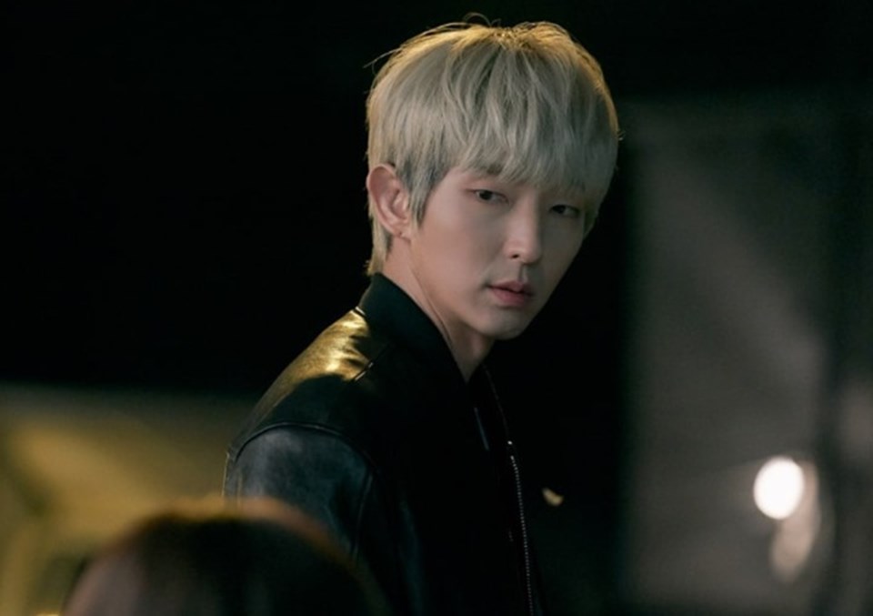 Nam diễn viên Lee Joon Gi. Ảnh cắt phim. Nam diễn viên Lee Joon Gi. Ảnh cắt phim.