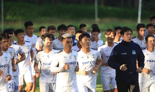 Huấn luyện viên Trương Việt Hoàng đánh giá cao Hoàng Anh Gia Lai dưới thời Kiatisak. Ảnh: CLB HAGL