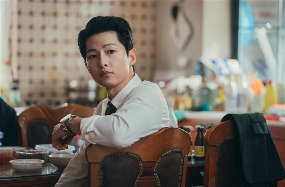 Song Joong Ki sẽ quay phim điện ảnh mới vào tháng 7 tới tại Colombia. Ảnh cắt phim. Song Joong Ki sẽ quay phim điện ảnh mới vào tháng 7 tới tại Colombia. Ảnh cắt phim.