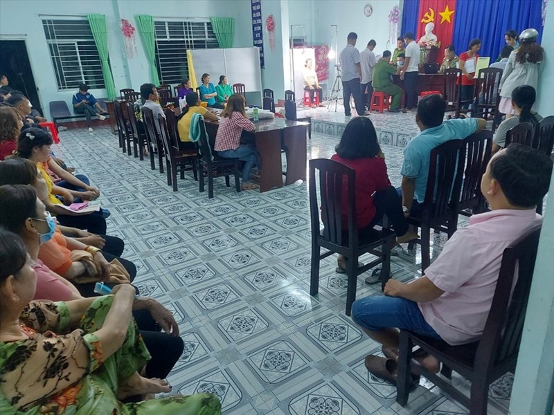 Làm thẻ căn cước công dân gắn chip Ghi nhận lúc 1 giờ sáng