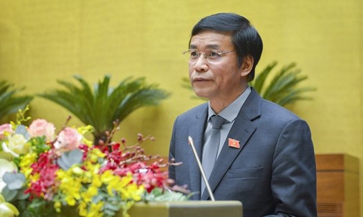 Tổng Thư ký Quốc hội, Chủ nhiệm Văn phòng Quốc hội Nguyễn Hạnh Phúc báo cáo trước Quốc hội. Ảnh: QH