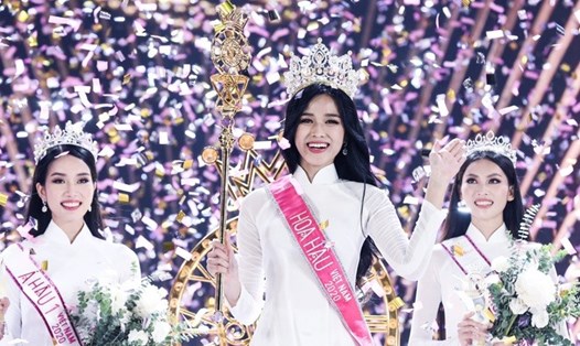 Hoa hậu Việt Nam được coi là cuộc thi nhan sắc uy tín nhất cho tới nay. Ảnh: Sen Vàng.