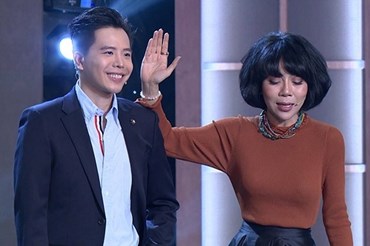 Trịnh Thăng Bình và MC Trác Thuý Miêu trong chương trình. Ảnh: CTCC.