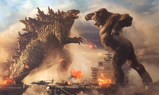 Bom tấn "Godzilla Vs. Kong" có doanh thu ngày đầu tiên vẫn thấp hơn "Bố già". Ảnh: CGV.