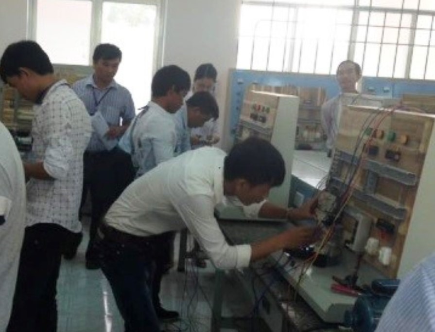 Đào tạo nghề cho người lao động. Ảnh: LĐLĐ BP