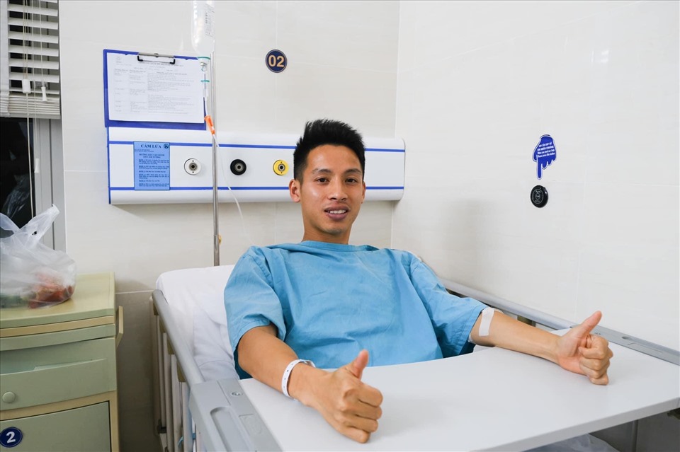 Hùng Dũng đã xuất viện và trở về nhà hôm 27.3. Ảnh: CLB Hà Nội