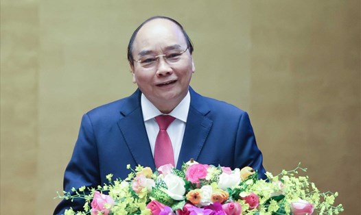 Thủ tướng Nguyễn Xuân Phúc trình bày chuyên đề tại Hội nghị trực tuyến toàn quốc nghiên cứu, học tập, quán triệt, tuyên truyền Nghị quyết Đại hội lần thứ XIII của Đảng ngày 28.3. Ảnh: TTXVN