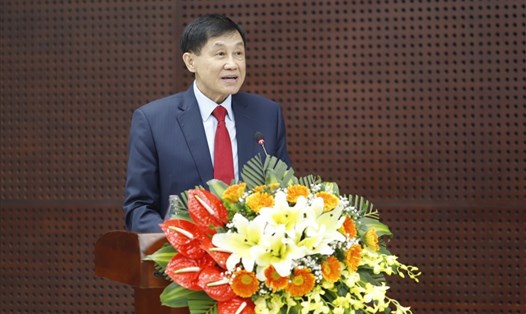 "Vua hàng hiệu" Johnathan Hạnh Nguyễn. Ảnh: HL