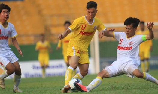 U19 Hoàng Anh Gia Lai gặp khó khăn để đi tiếp khi thua U19 Sông Lam Nghệ An đến 0-3. Ảnh: Viên Đình.