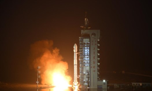 Trung Quốc phóng vệ tinh Cao Phân-12 02 ngày 31.3. Ảnh: Xinhua