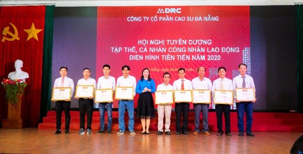 Công đoàn Công ty Cổ phần Cao su Đà Nẵng tổ chức Hội nghị tuyên dương các điển hình tiên tiến trong phong trào thi đua năm 2020